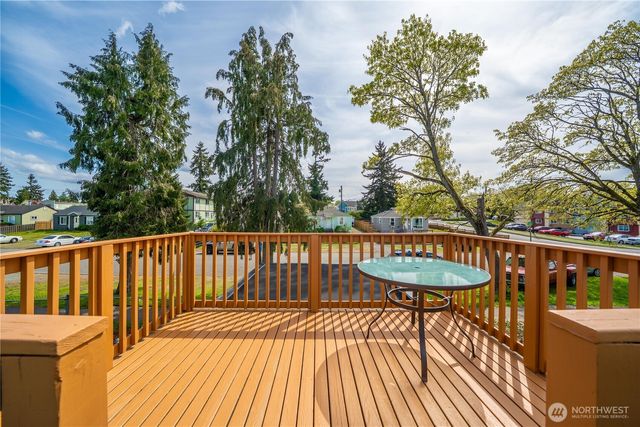 407 E Wright Ave, Tacoma, WA 98404