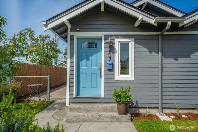 407 E Wright Ave, Tacoma, WA 98404
