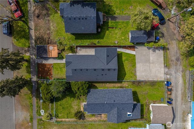 407 E Wright Ave, Tacoma, WA 98404