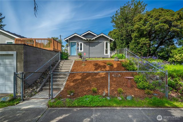 407 E Wright Ave, Tacoma, WA 98404