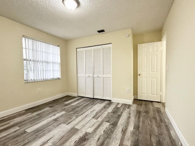 2572 NW 79th Avenue, Margate, FL 33063