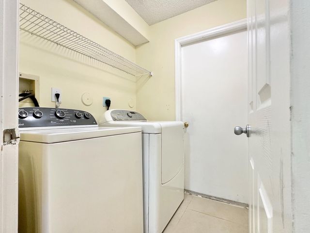 2572 NW 79th Avenue, Margate, FL 33063