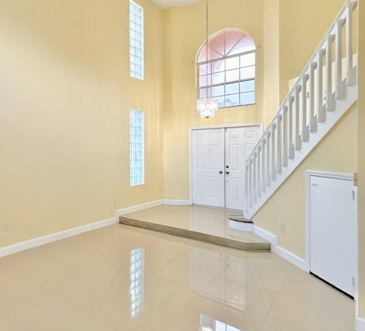 2572 NW 79th Avenue, Margate, FL 33063