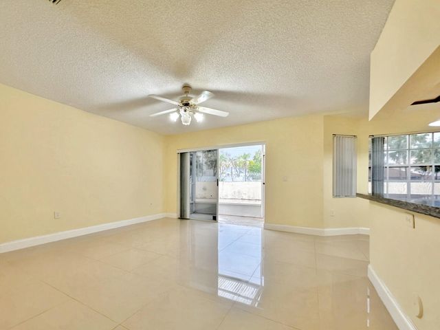 2572 NW 79th Avenue, Margate, FL 33063