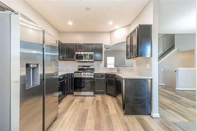 2716 Lake Park Ridge, Acworth, GA 30101