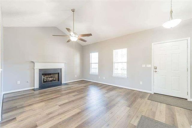 2716 Lake Park Ridge, Acworth, GA 30101