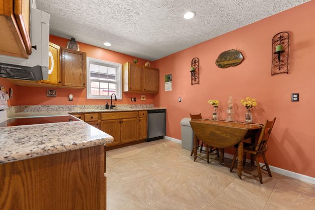 1260 Old Way Road, London, KY 40741