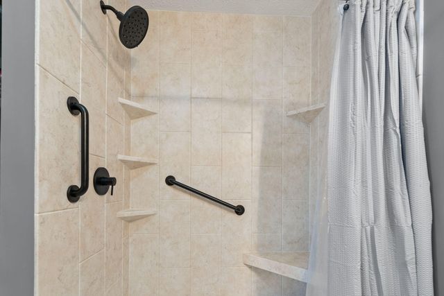 1260 Old Way Road, London, KY 40741