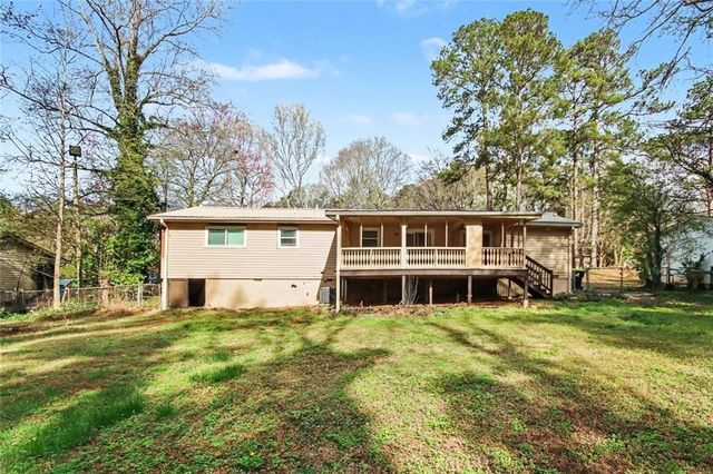 2280 Chestnut Log Loop, Lithia Springs, GA 30122