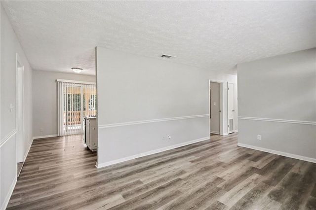 2280 Chestnut Log Loop, Lithia Springs, GA 30122