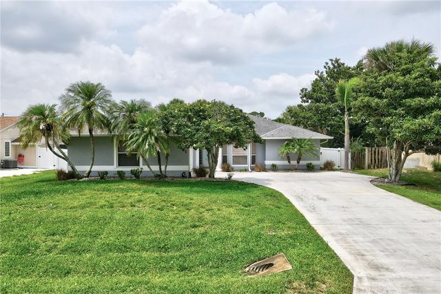 1481 Abbott Lane, Sebastian, FL 32958