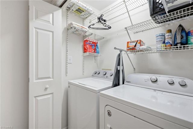 6972 Bridgewood Road, Clemmons, NC 27012