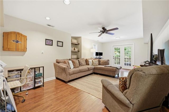 6972 Bridgewood Road, Clemmons, NC 27012