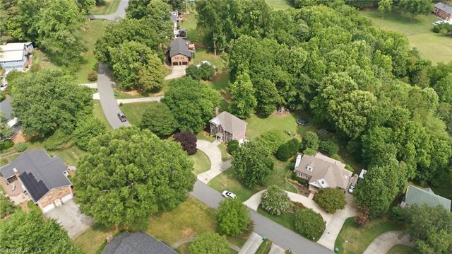 6972 Bridgewood Road, Clemmons, NC 27012