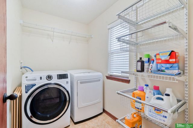 16355 Y Street, Omaha, NE 68135