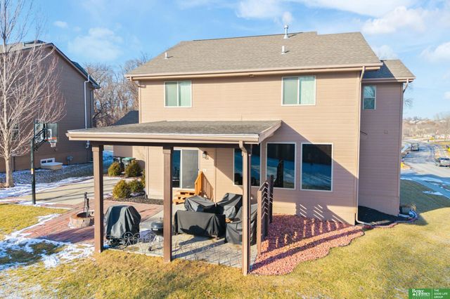 16355 Y Street, Omaha, NE 68135