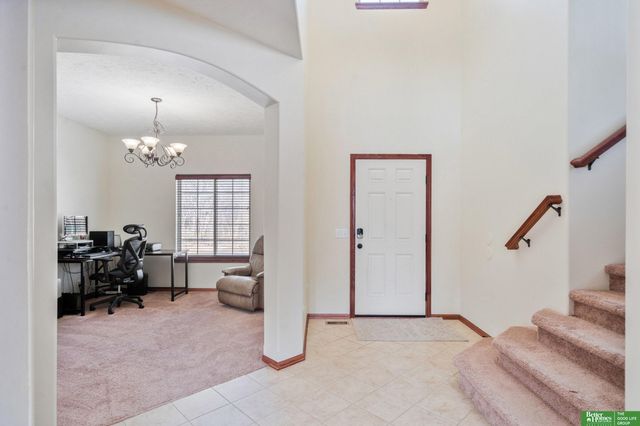 16355 Y Street, Omaha, NE 68135