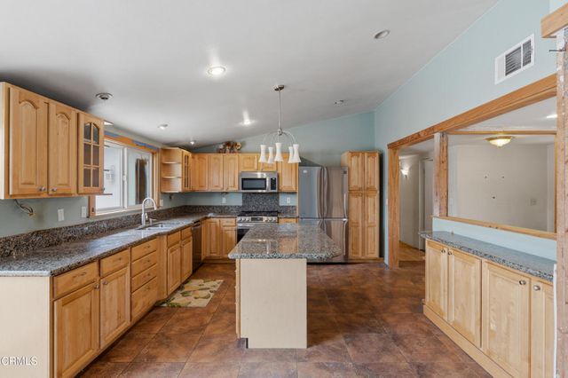 1455 Calle Morera, Thousand Oaks, CA 91360