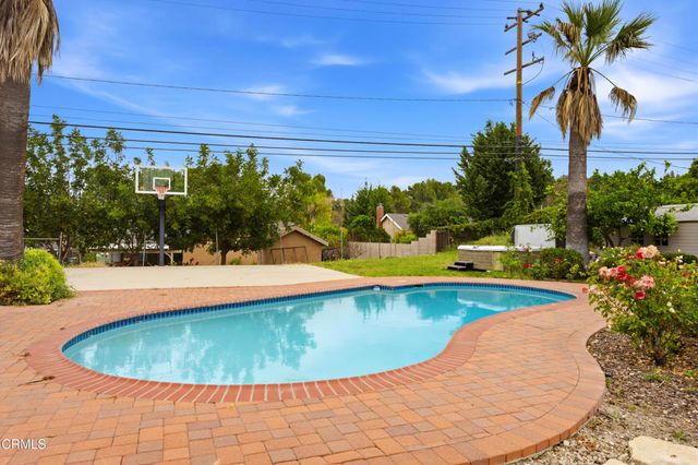 1455 Calle Morera, Thousand Oaks, CA 91360