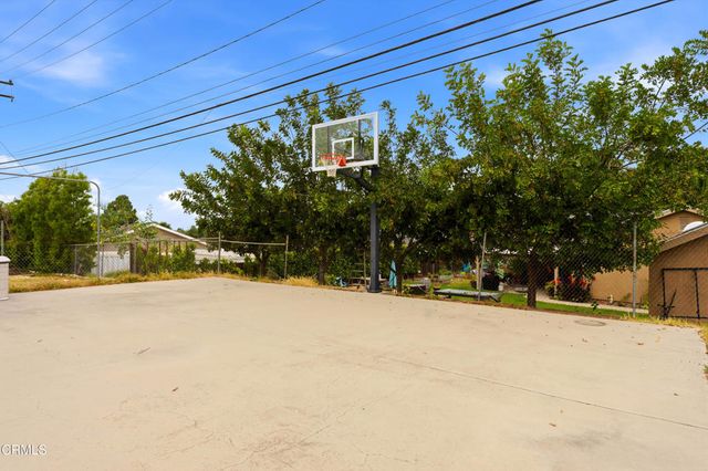 1455 Calle Morera, Thousand Oaks, CA 91360