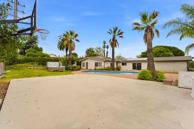 1455 Calle Morera, Thousand Oaks, CA 91360