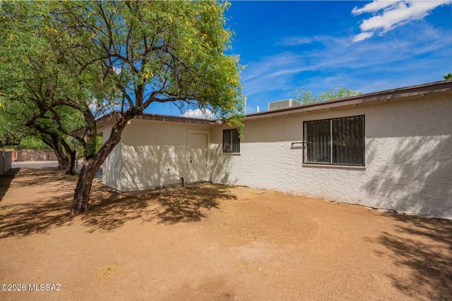 302 E Calle Arizona, Tucson, AZ 85705