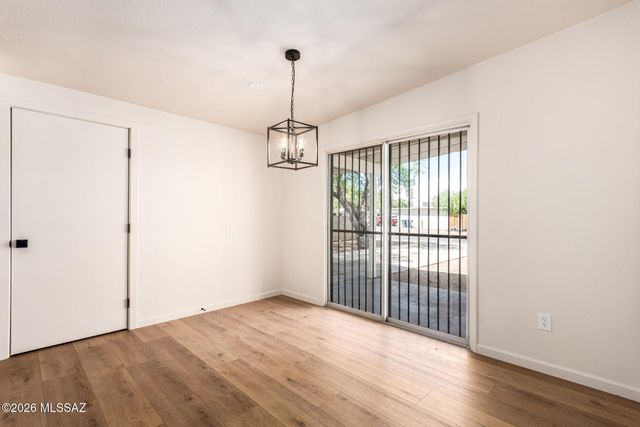 302 E Calle Arizona, Tucson, AZ 85705