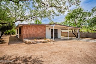302 E Calle Arizona, Tucson, AZ 85705
