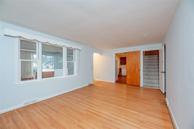 385 Pemberton Road, Irondequoit, NY 14622