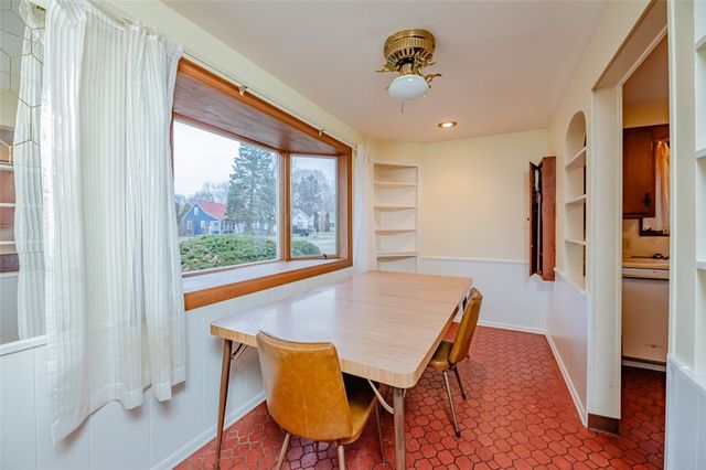 385 Pemberton Road, Irondequoit, NY 14622