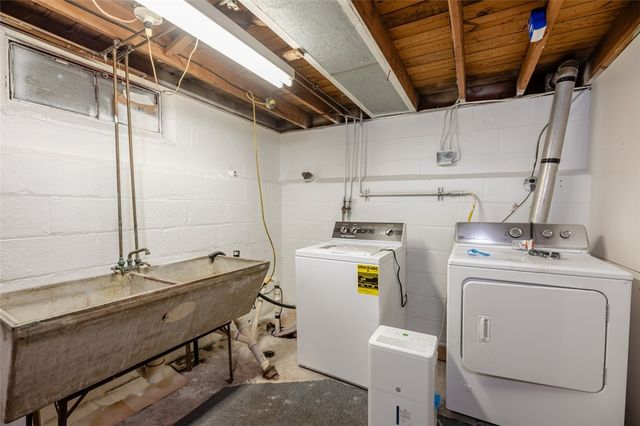 385 Pemberton Road, Irondequoit, NY 14622