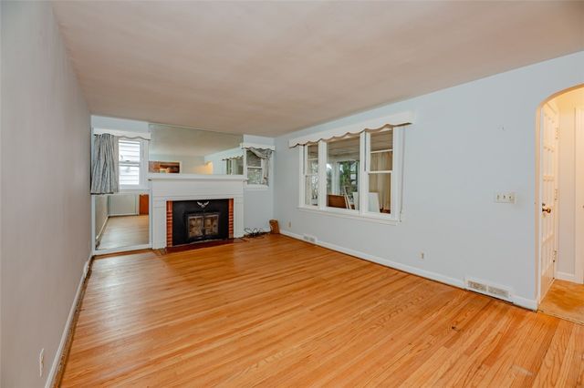 385 Pemberton Road, Irondequoit, NY 14622