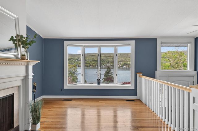 66 Edgemere Avenue, Greenwood Lake, NY 10925