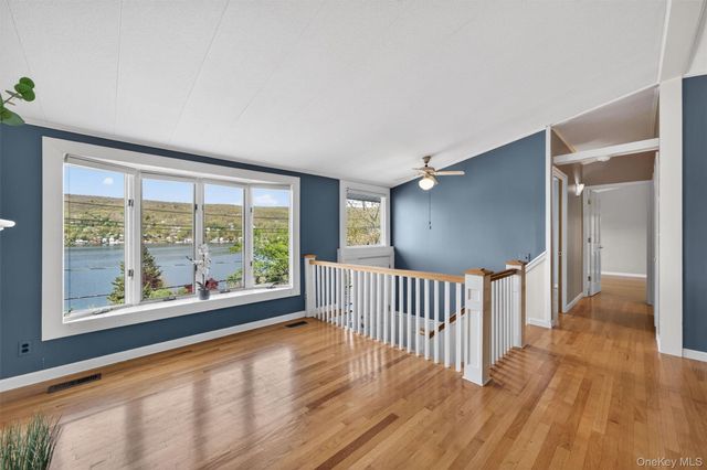 66 Edgemere Avenue, Greenwood Lake, NY 10925
