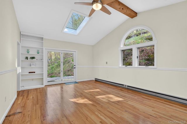 66 Edgemere Avenue, Greenwood Lake, NY 10925