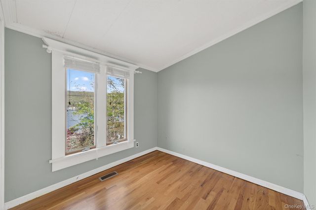 66 Edgemere Avenue, Greenwood Lake, NY 10925