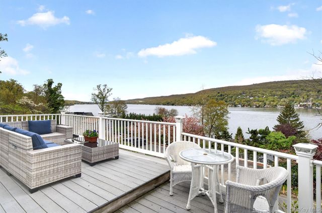 66 Edgemere Avenue, Greenwood Lake, NY 10925