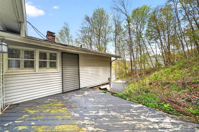 66 Edgemere Avenue, Greenwood Lake, NY 10925