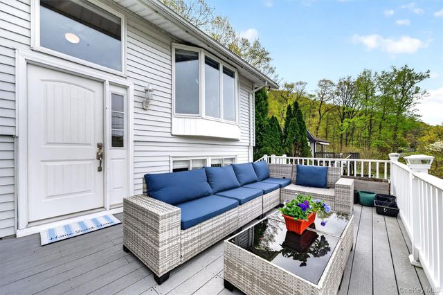 66 Edgemere Avenue, Greenwood Lake, NY 10925