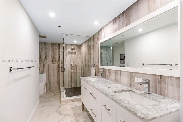 20191 E Country Club Dr TH7, Aventura, FL 33180