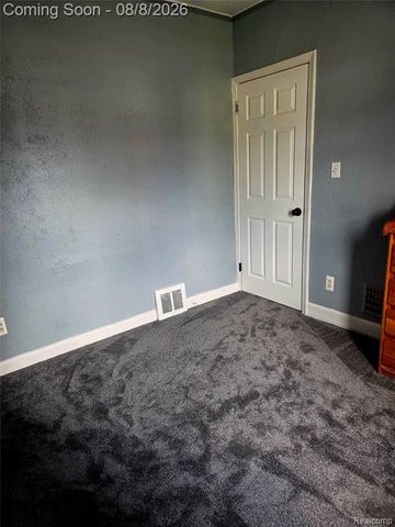 19805 Lexington, Redford, MI 48240