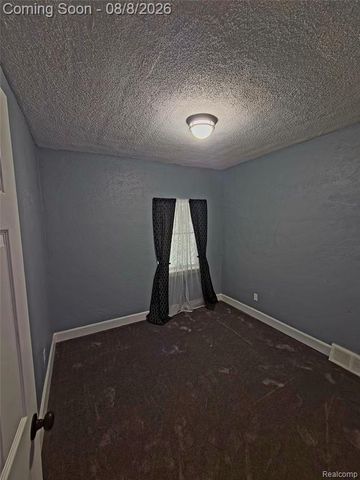19805 Lexington, Redford, MI 48240