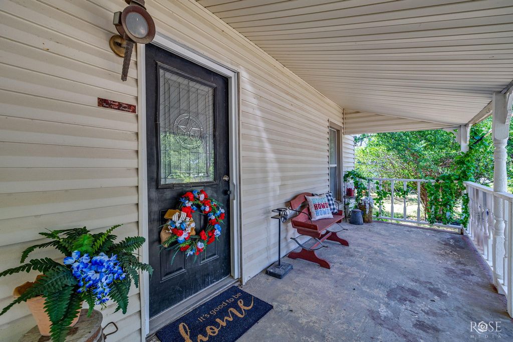Image 2 of property listing at 20100 Main Street, Christoval, TX 76935