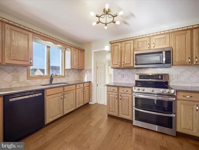 161 ZIRCON DR, Chambersburg, PA 17202