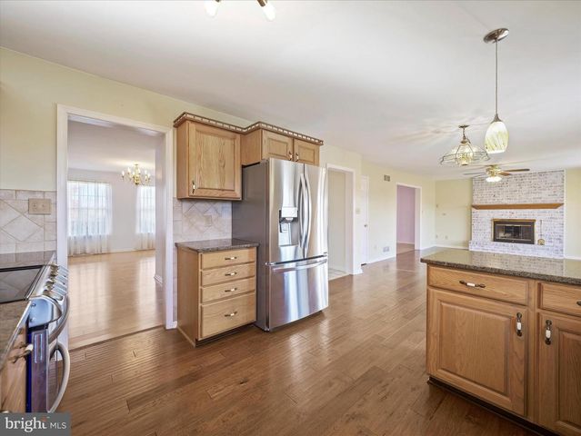 161 ZIRCON DR, Chambersburg, PA 17202