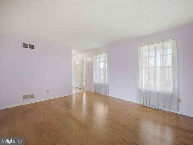 161 ZIRCON DR, Chambersburg, PA 17202