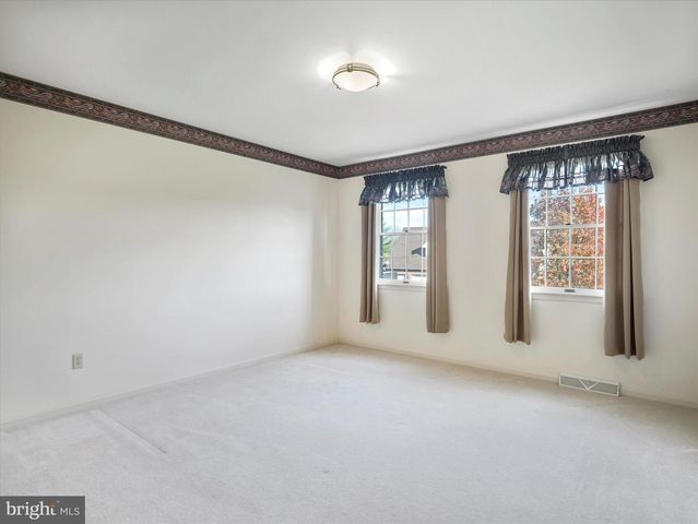 161 ZIRCON DR, Chambersburg, PA 17202