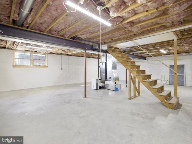 161 ZIRCON DR, Chambersburg, PA 17202