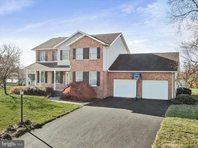 161 ZIRCON DR, Chambersburg, PA 17202