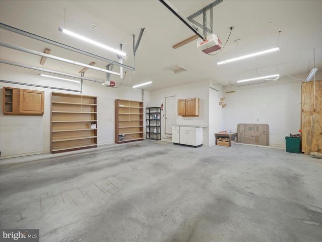 161 ZIRCON DR, Chambersburg, PA 17202